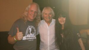 Read more about the article Albert Lee tonight!