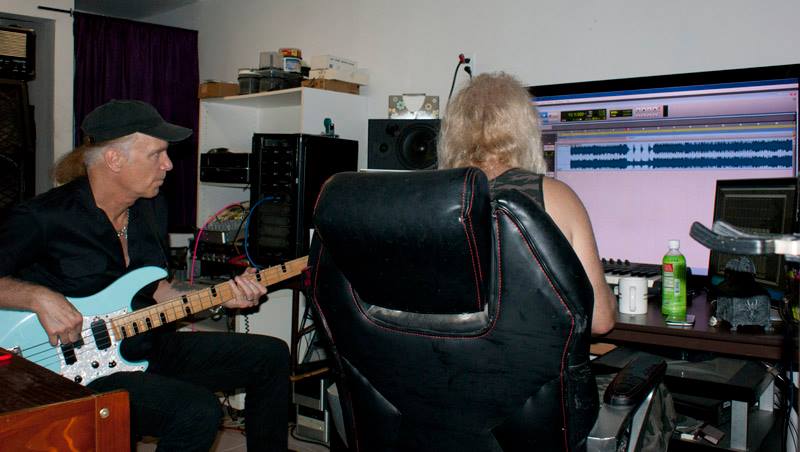 Read more about the article Mr. Billy Sheehan was in the studio and recorded with us!